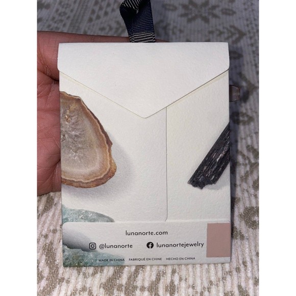 Gold Necklace Triangle Rhodocrosite - Picture 5 of 5